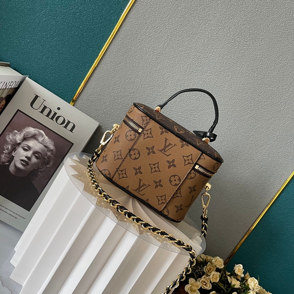 ルイヴィトンバッグ内部構造